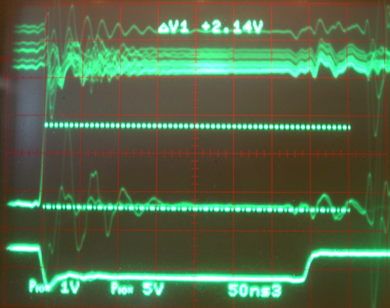 DRAM W7 multiplexed address line A5 ringing after /CAS