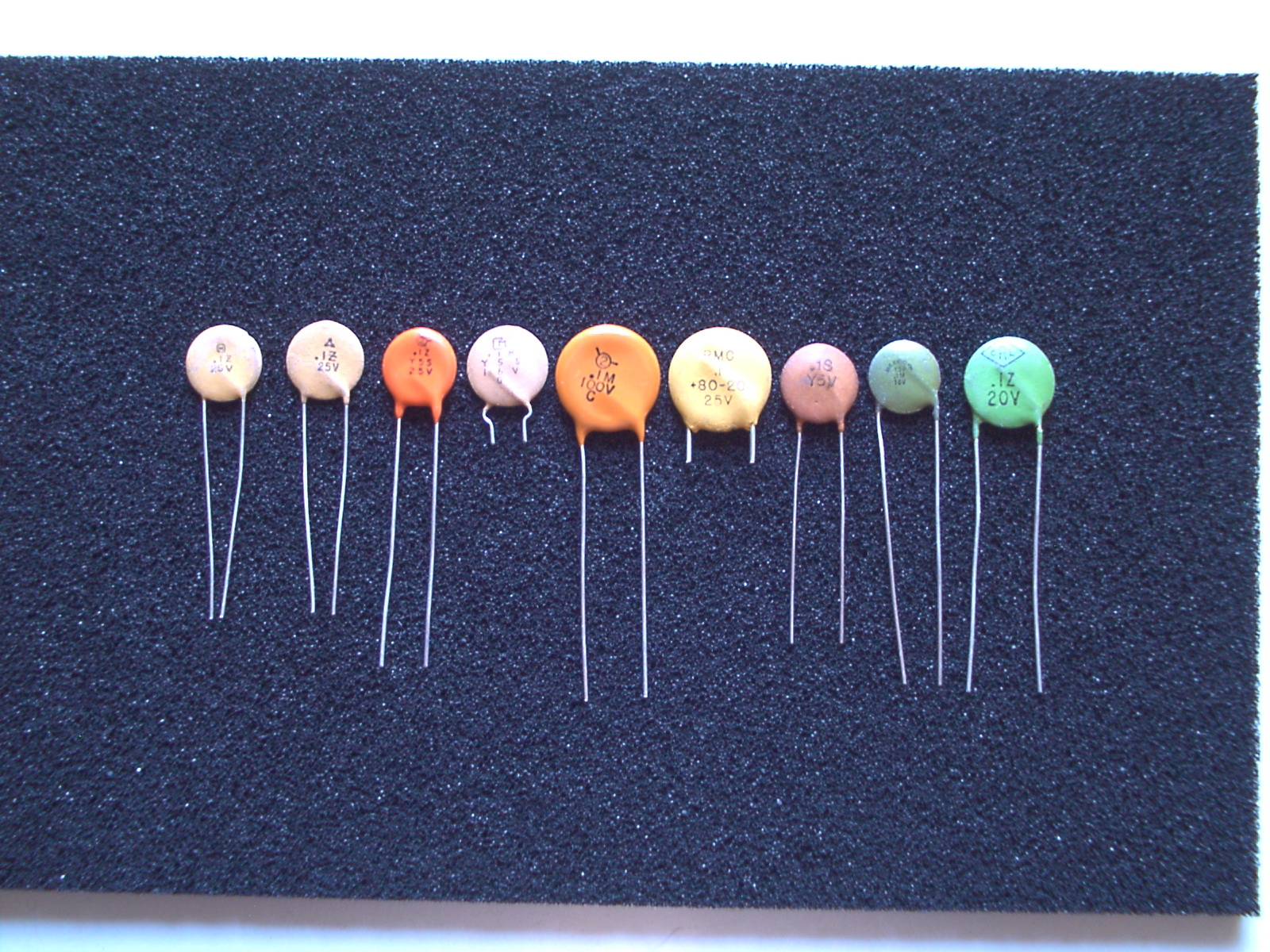 colorful ceramic disc bypass capacitors
