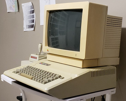 apple iic monitor