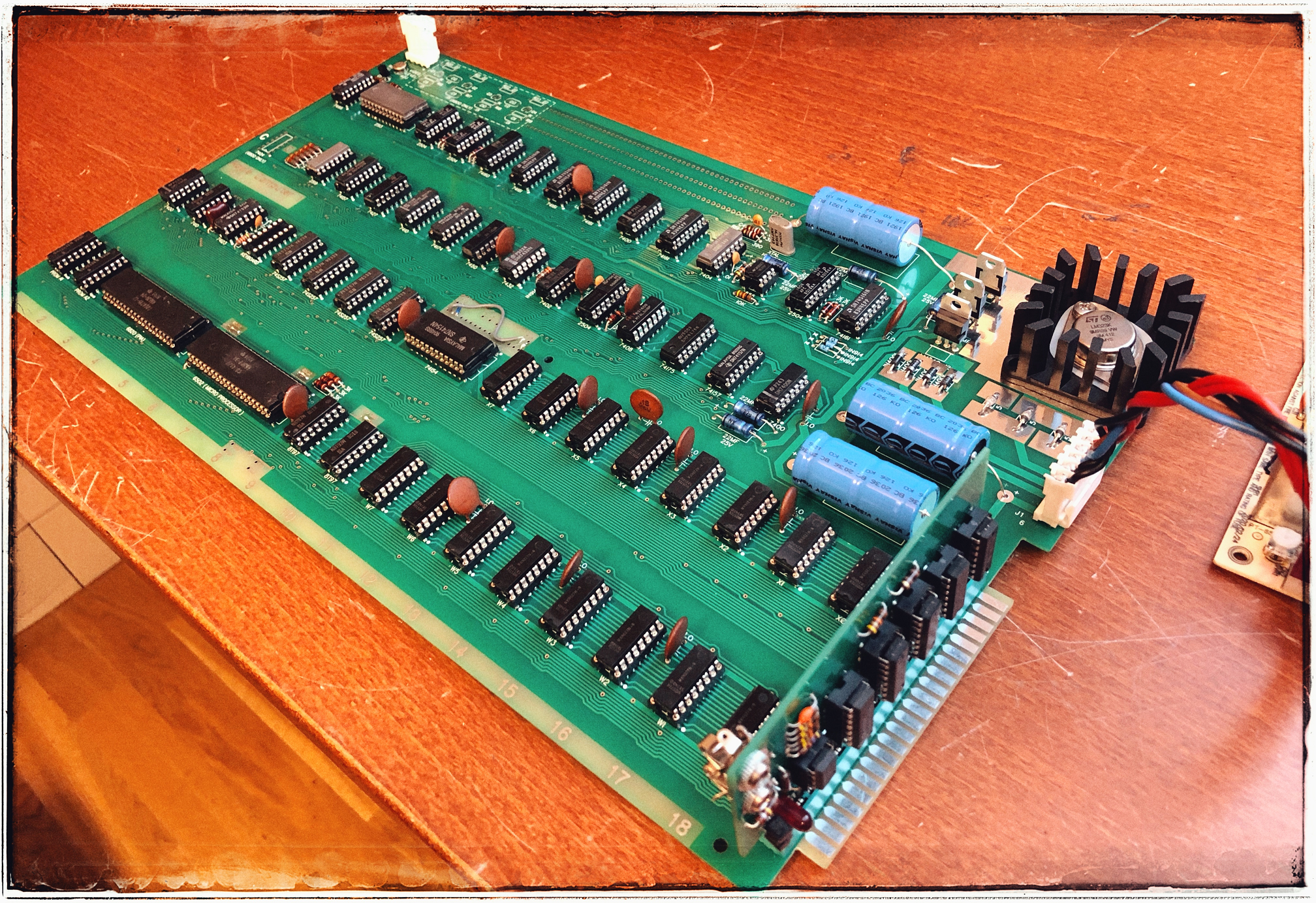 RUNNING AN APPLE-1 FROM ONE CHEAP SWITCHMODE PSU | Applefritter